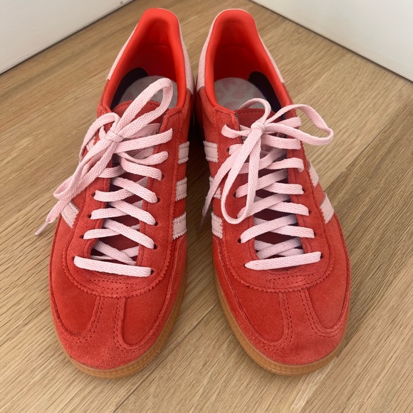 LIKE NEW Adidas Women's Handball Spezial Bright Red Clear Pink sneakers - Picture 2 of 5